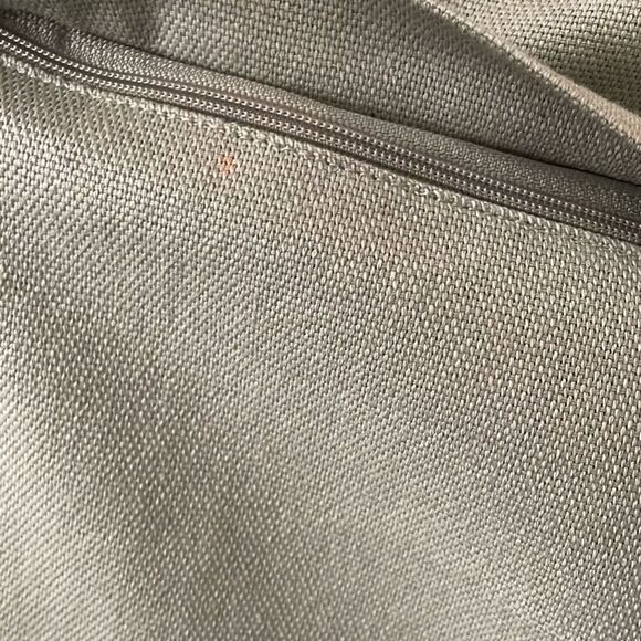 Pair of Olive green linen decorative square pillows with removable pillow cover - Picture 6 of 9